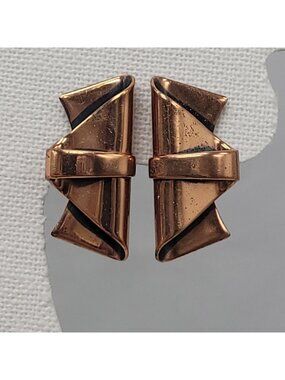 Vtg Renoir Copper Art Deco Clip-On Earrings Folded Ribbon Mid-Century Modern